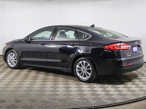 Used 2020 Ford Fusion SE image 6