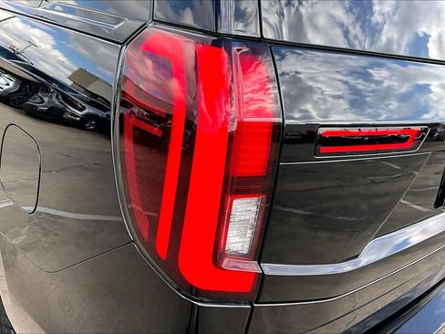 Used 2025 Ford Expedition Tremor image 28