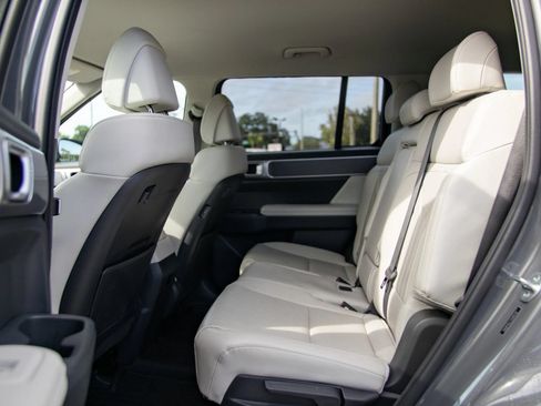 Used 2025 Hyundai Santa Fe SEL FWD image 25