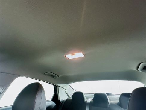 Used 2021 Hyundai Elantra SEL image 20