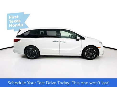 Used 2023 Honda Odyssey Elite image 10