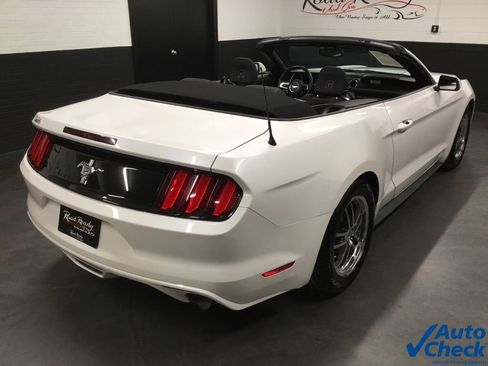 Used 2017 Ford Mustang Convertible image 11