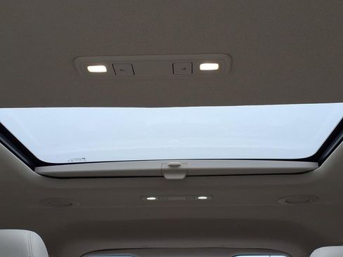 Certified 2023 GMC Acadia Denali w/ Denali Ultimate Package image 15