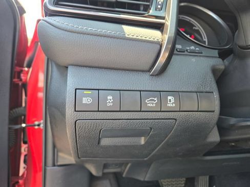Used 2023 Toyota Camry SE FWD image 15