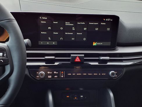 New 2026 Kia Sportage EX FWD image 8