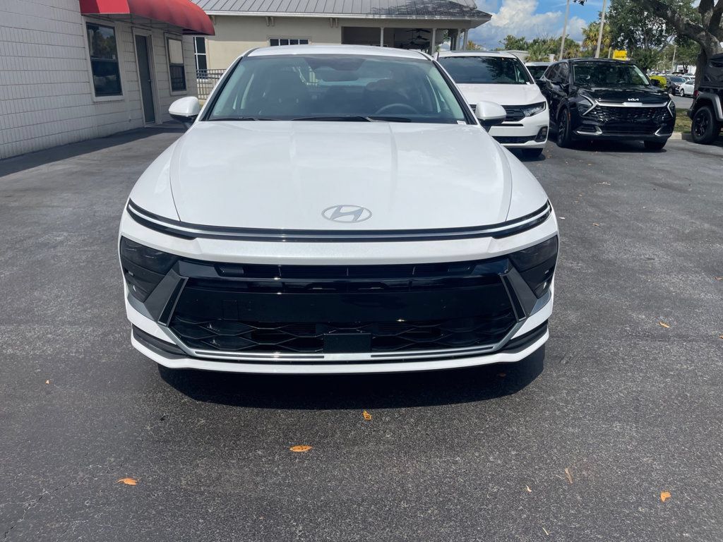 Used 2026 Hyundai Sonata SE FWD image 8