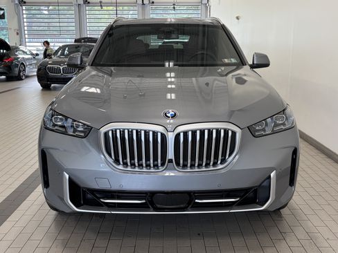 Used 2026 BMW X5 xDrive40i AWD/4WD image 3