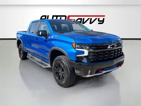 Used 2022 Chevrolet Silverado 1500 ZR2 w/ Technology Package image 1