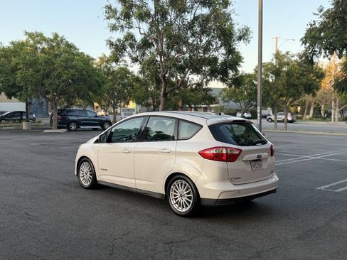 Used 2013 Ford C-MAX SE FWD image 3