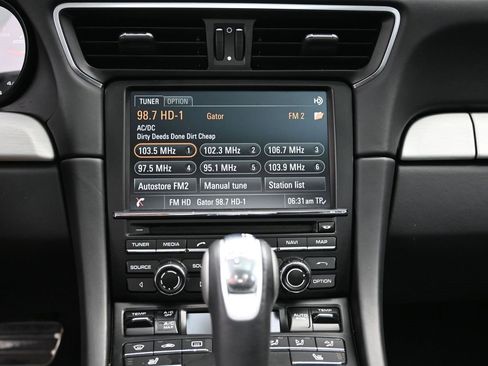 Used 2014 Porsche 911 Carrera 4S image 8