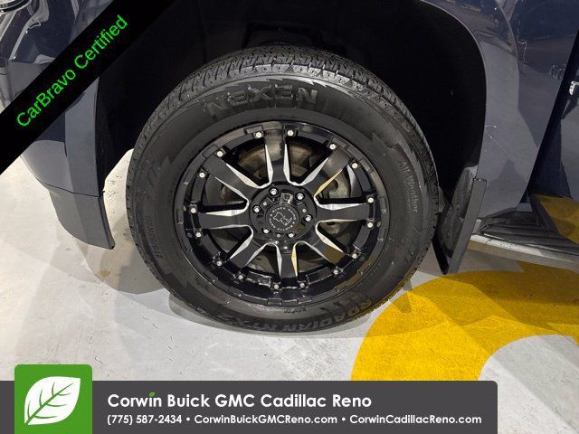 Certified 2017 Chevrolet Tahoe LT w/ Luxury Package AWD/4WD image 41