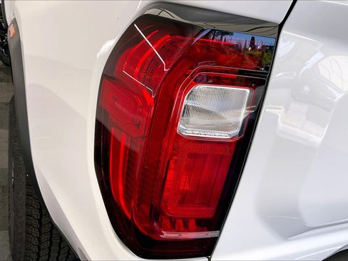 New 2025 GMC Canyon Elevation w/ Convenience Package image 16