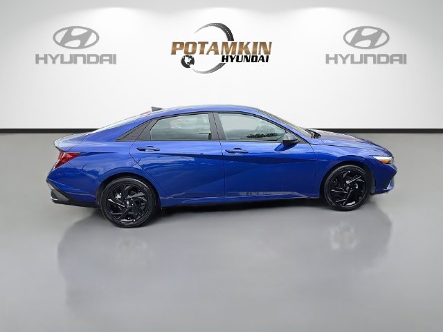 Certified 2026 Hyundai Elantra Sport FWD image 4