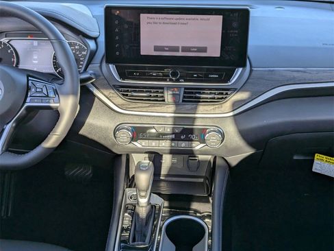 New 2025 Nissan Altima 2.5 SL image 21