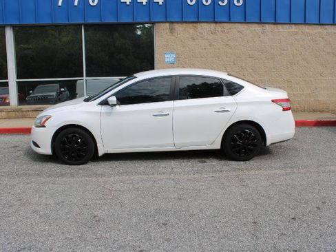 Used 2013 Nissan Sentra S image 26