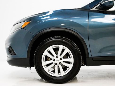 Used 2015 Nissan Rogue SV image 23