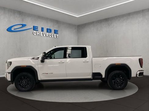 Used 2024 GMC Sierra 2500 AT4 w/ AT4 Premium Plus Package AWD/4WD image 8