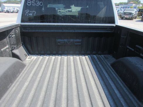 New 2026 GMC Sierra 1500 SLT w/ SLT Premium Package AWD/4WD image 6