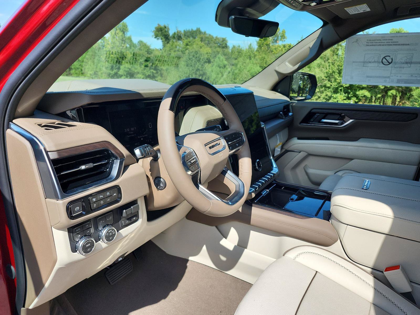 New 2027 GMC Yukon Denali w/ Denali Reserve Package AWD/4WD image 13