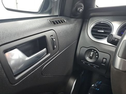 Used 2012 Ford Mustang Shelby GT500 w/ SVT Performance Pkg image 28