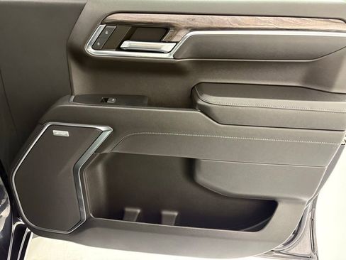 Used 2023 Chevrolet Silverado 1500 LTZ image 50