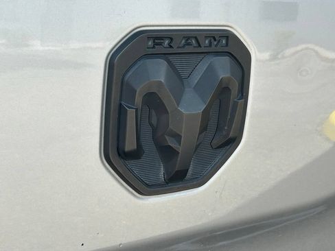 Used 2022 RAM 1500 Big Horn RWD image 24