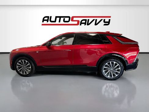 Used 2025 Cadillac Lyriq Sport AWD/4WD image 4