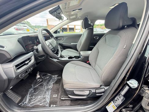 Used 2025 Kia K4 FWD image 27