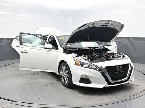 Used 2021 Nissan Altima 2.5 S FWD image 32