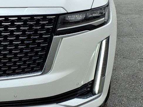 Certified 2023 Cadillac Escalade Premium Luxury image 10