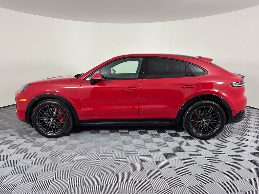 Used 2026 Porsche Cayenne GTS AWD/4WD image 2