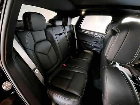 New 2026 Porsche Macan S image 29