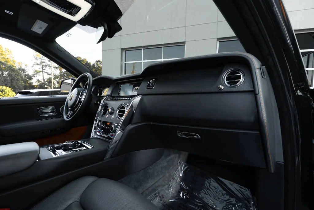 Used 2019 Rolls-Royce Cullinan AWD/4WD image 33