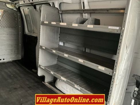 Used 2014 Chevrolet Express 2500 image 29