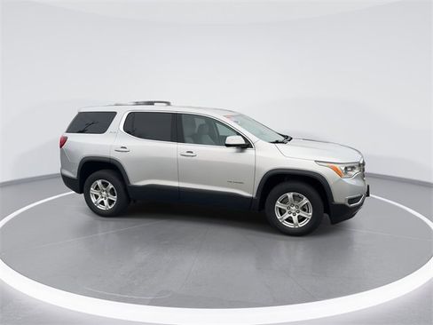 Used 2019 GMC Acadia SLE image 8