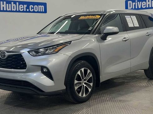 Used 2020 Toyota Highlander XLE image 4