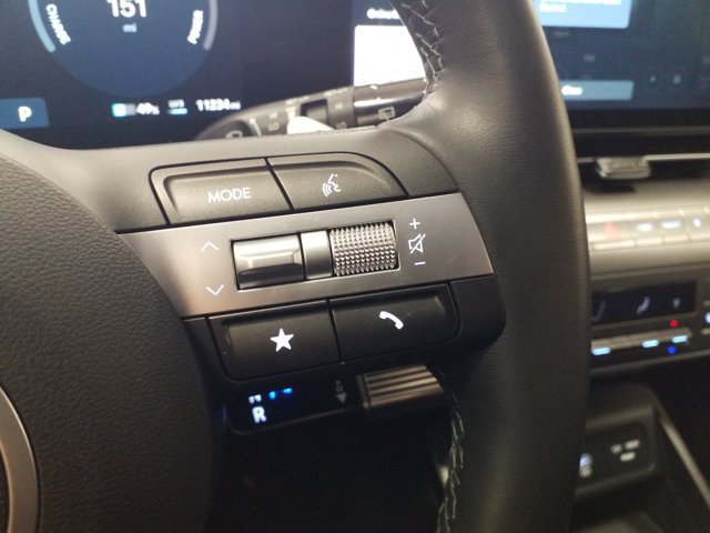Used 2024 Hyundai Kona SEL FWD image 5