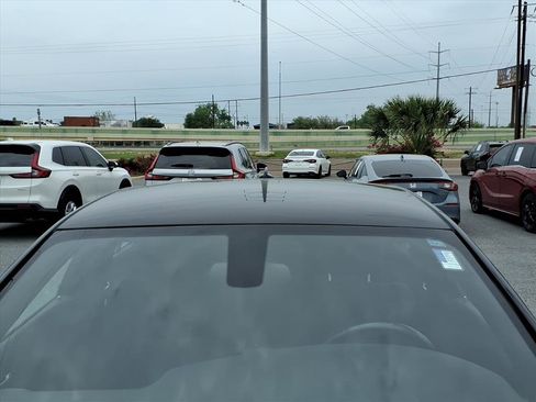 Used 2023 Dodge Charger SXT RWD image 10