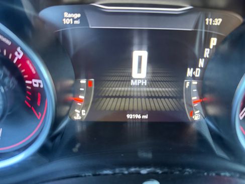 Used 2018 Dodge Challenger SXT image 11