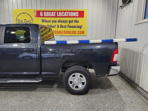 Used 2022 RAM 2500 Big Horn AWD/4WD image 2