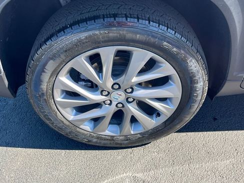 Used 2025 Buick Enclave Preferred image 10