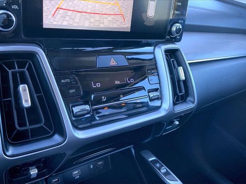 Used 2023 Kia Sorento X-Line EX image 15