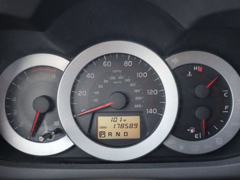 Used 2010 Toyota RAV4 Sport AWD/4WD image 36