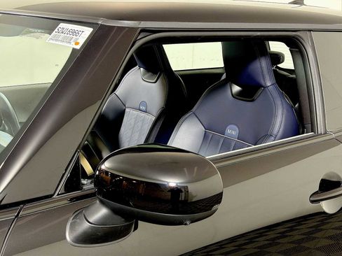 Used 2025 MINI Cooper S image 29