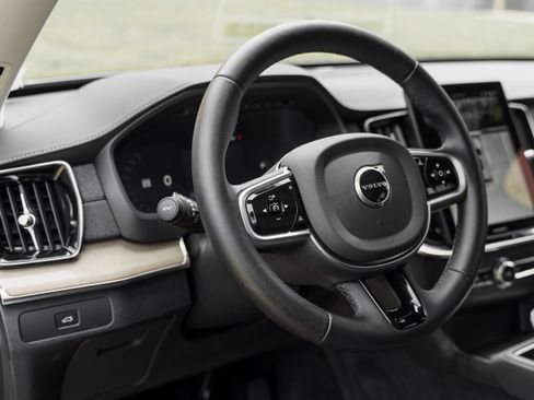 Used 2026 Volvo XC90 B6 Plus AWD/4WD image 10