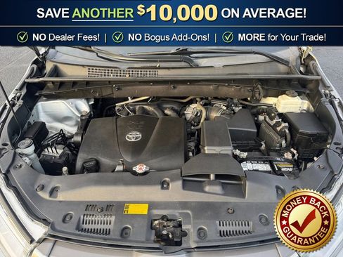 Used 2019 Toyota Highlander XLE image 25