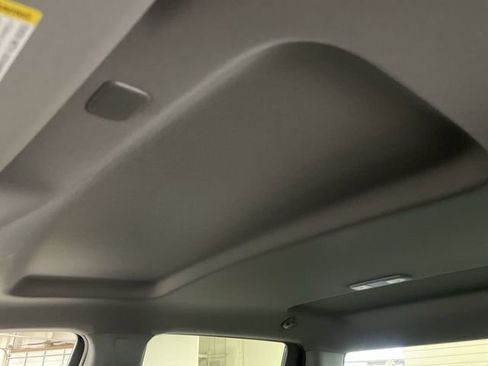 Used 2024 Chevrolet Silverado 1500 Custom image 22