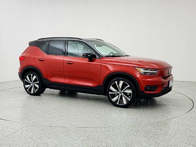 Used 2022 Volvo XC40 P8 Recharge Plus AWD/4WD image 3