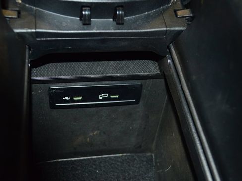 Certified 2022 Mercedes-Benz GLC 300 image 32