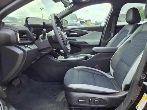 Used 2025 Buick Envista Preferred w/ Convenience I Package FWD image 8